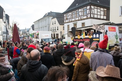 karnevals umzug arnsberg 2014